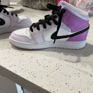 Nike Lavender and White Sneakers